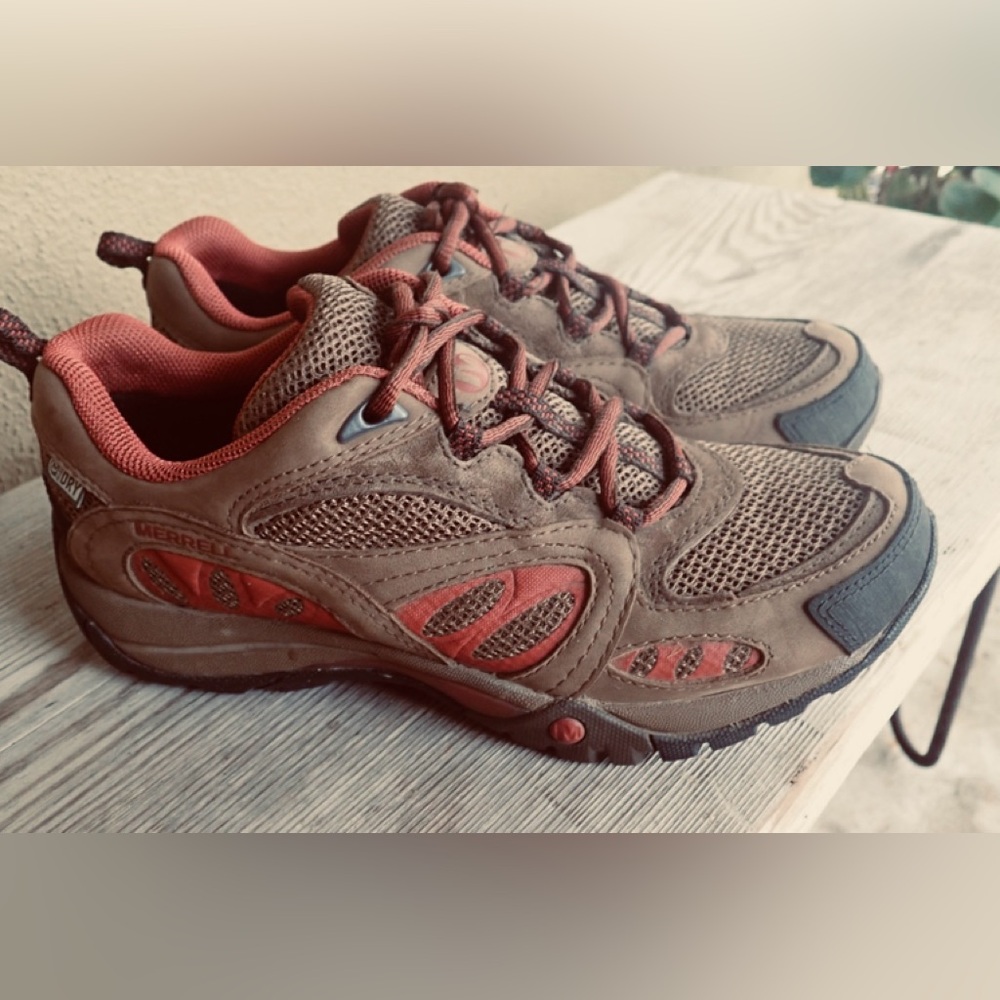 Merrell Women’s Trail Shoe Dark Earth/Red US 10 (EU 41) Waterproof Footwear